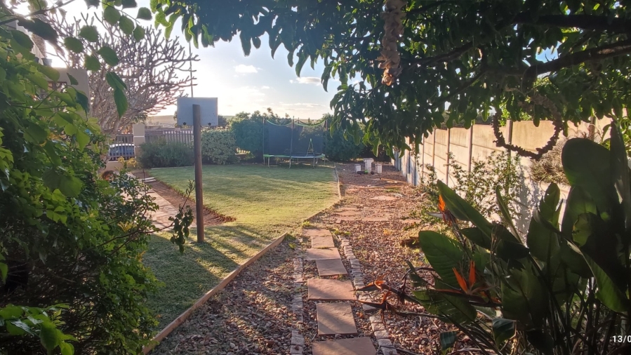 5 Bedroom Property for Sale in Vredenburg Western Cape